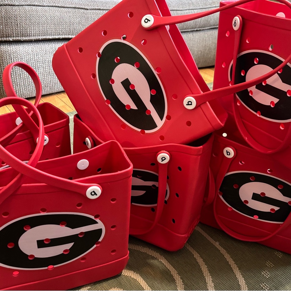 Black, white and Red Tote Bags with university Georgia Design on one side